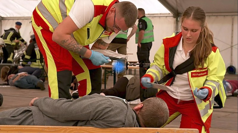 24 Hours of Disaster Response Training Under Realistic Conditions